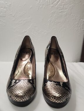 Sofft Metallic Gold Snake-Print Pumps